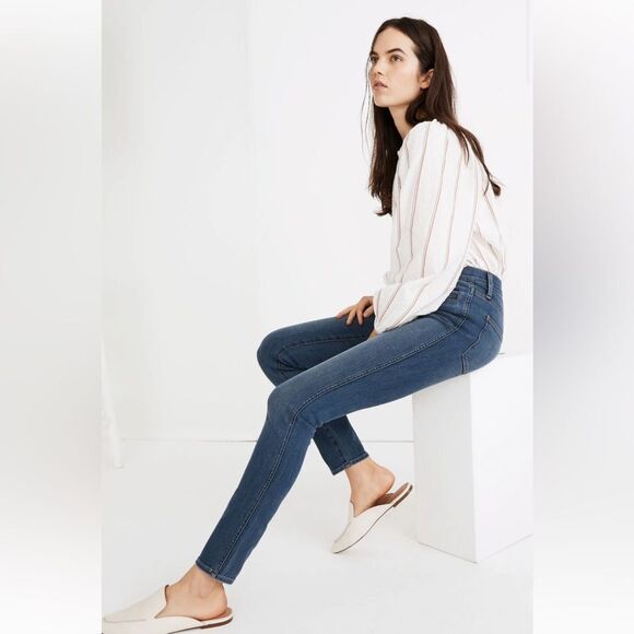 MADEWELL 10" High-Rise Roadtripper Jeggings in Ellerby Wash: Zip Pocket Edition - Picture 3 of 10